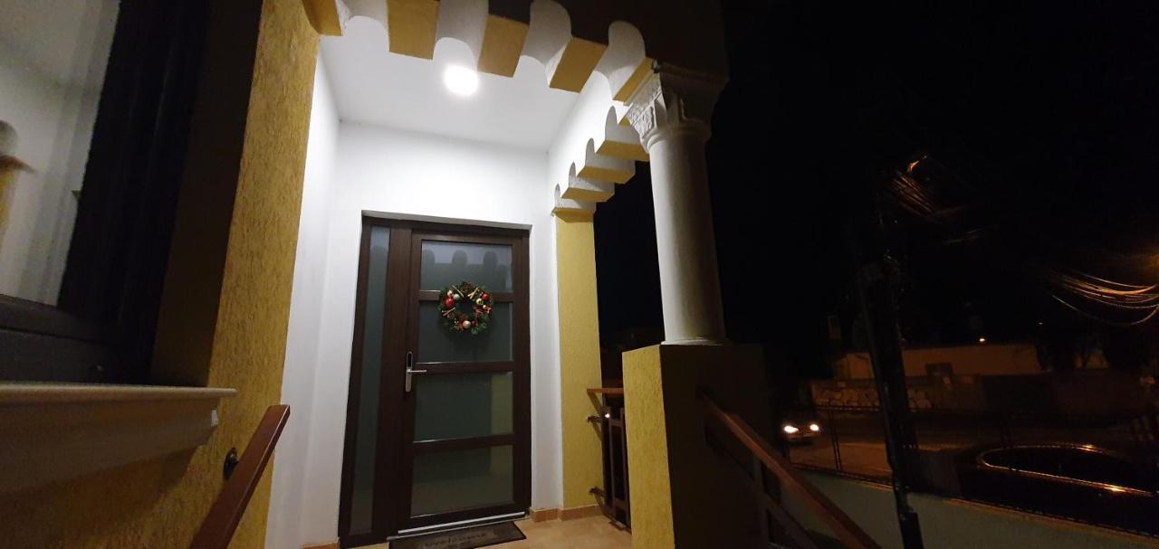 Yellow House Sibiu Exterior foto